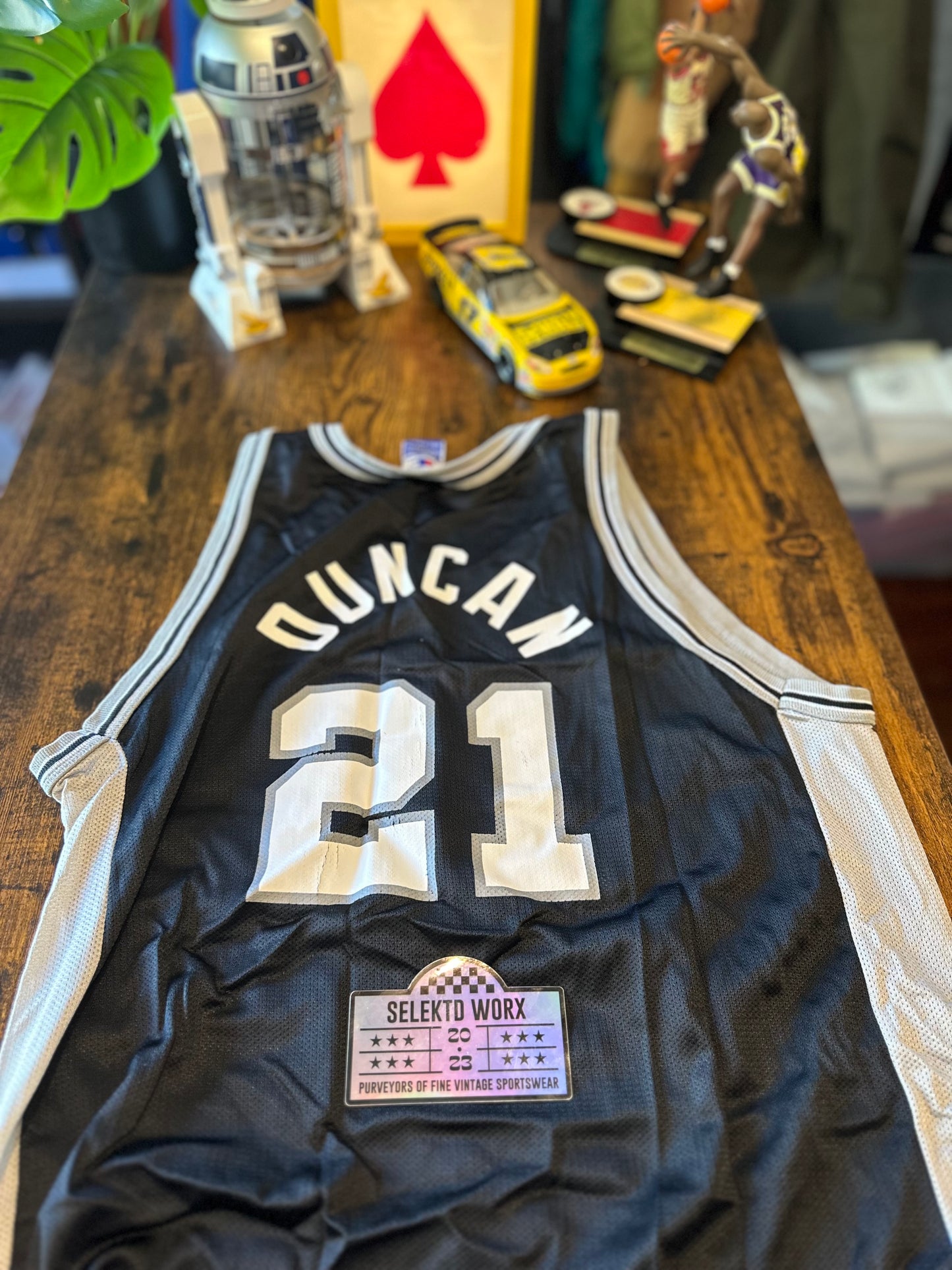 Champion | Tim Duncan | San Antonio Spurs | Black